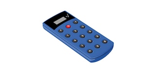 Diaľkové ovládanie umožňuje operátorom ovládať otváranie uličiek zo svojich vysokozdvižných vozíkov Diaľkové ovládanie umožňuje operátorom ovládať otváranie uličiek zo svojich vysokozdvižných vozíkov