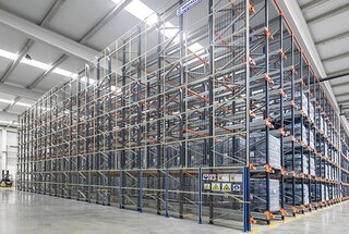 Systém Pallet Shuttle je dokonalým riešením pre vybavenie medziskladu