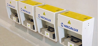 Nabíjacia stanica slúži na dobíjanie batérií vozidla