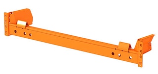 V paletových systémoch push-back sú koľajnice pripevnené k nosníkom